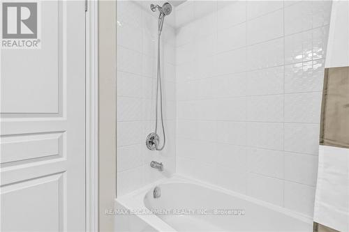 92 Cutts Crescent, Hamilton (Binbrook), ON - Indoor Photo Showing Bathroom