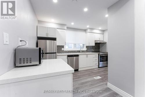 Upper - 368 Fountain Street, Cambridge, ON - Indoor Photo Showing Kitchen With Stainless Steel Kitchen With Upgraded Kitchen