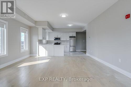 305 - 163 Port Robinson Road, Pelham, ON - Indoor Photo Showing Kitchen