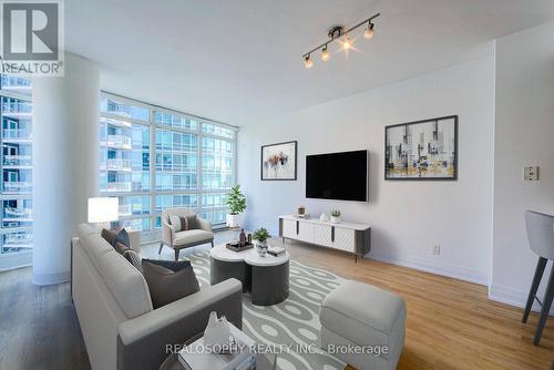 1905 - 381 Front Street W, Toronto (Waterfront Communities), ON - Indoor Photo Showing Living Room