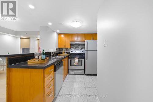 96 - 200 Mclevin Avenue, Toronto (Malvern), ON - Indoor Photo Showing Kitchen