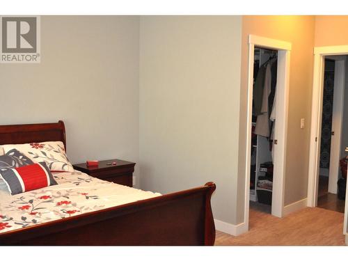 136-1939 Coldwater Drive, Kamloops, BC - Indoor Photo Showing Bedroom