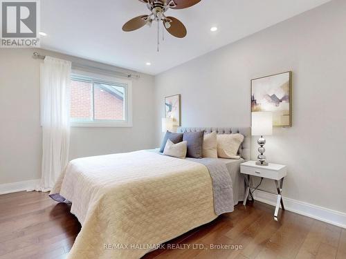 238 Rumble Avenue, Richmond Hill, ON - Indoor Photo Showing Bedroom