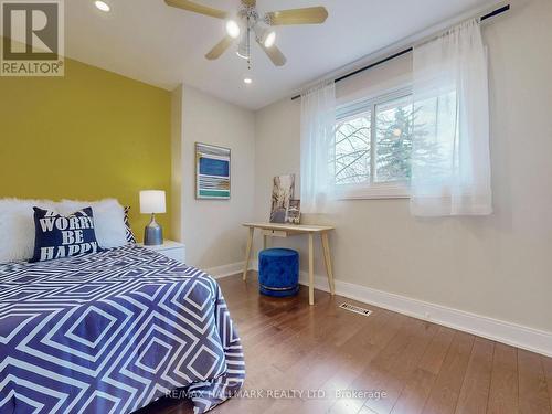 238 Rumble Avenue, Richmond Hill, ON - Indoor Photo Showing Bedroom