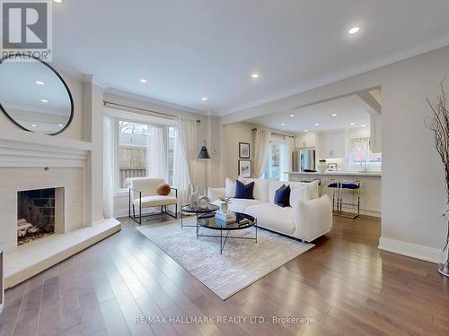 238 Rumble Avenue, Richmond Hill, ON - Indoor Photo Showing Living Room With Fireplace