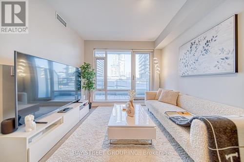 704 - 21 Widmer Street, Toronto (Waterfront Communities), ON - Indoor