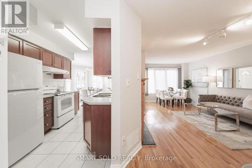 1009 - 29 Rosebank Drive, Toronto (Malvern), ON - Indoor Photo Showing Kitchen