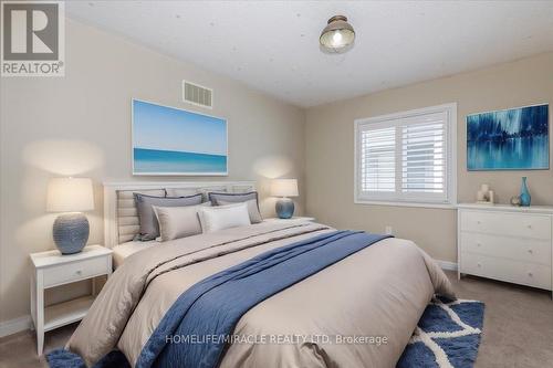 30 Michaelis Street, New Tecumseth, ON - Indoor Photo Showing Bedroom