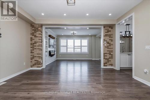 30 Michaelis Street, New Tecumseth, ON - Indoor Photo Showing Other Room