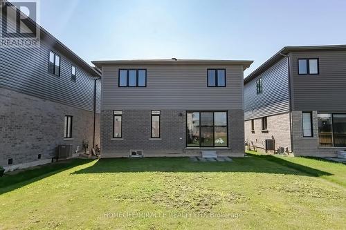 4 Whitton Drive, Brantford, ON 