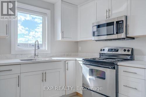 202 - 163 Port Robinson Road, Pelham, ON - Indoor Photo Showing Kitchen