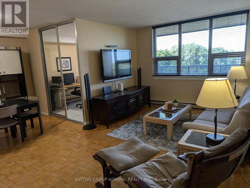 702 - 15 La Rose Avenue, Toronto, ON - Indoor Photo Showing Living Room