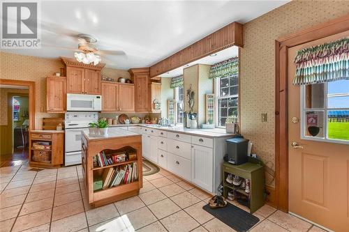 3945 County Road 26 Road, Brockville, ON - Indoor Photo Showing Kitchen