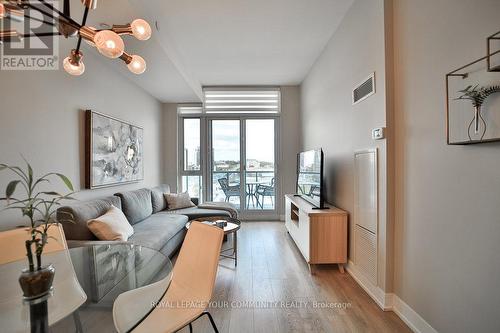 707 - 9471 Yonge Street, Richmond Hill, ON - Indoor