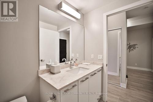 707 - 9471 Yonge Street, Richmond Hill, ON - Indoor Photo Showing Bathroom