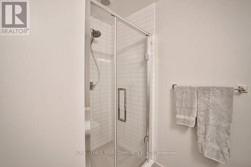 707 - 9471 Yonge Street, Richmond Hill, ON - Indoor Photo Showing Bathroom