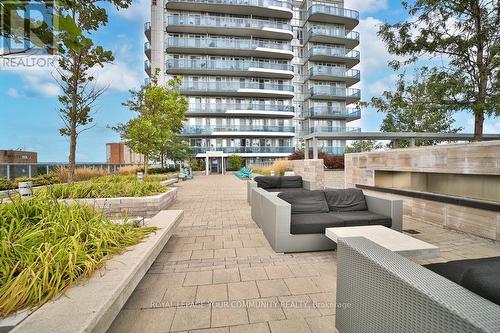 707 - 9471 Yonge Street, Richmond Hill, ON - Outdoor With Balcony