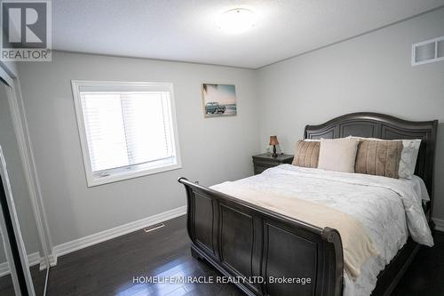 5 Troyer Street, Brampton (Northwest Brampton), ON - Indoor Photo Showing Bedroom