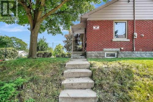 806 Rose Street, Cambridge, ON - Outdoor