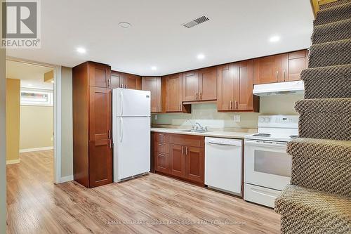 806 Rose Street, Cambridge, ON - Indoor Photo Showing Kitchen