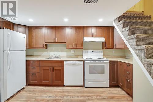 806 Rose Street, Cambridge, ON - Indoor Photo Showing Kitchen