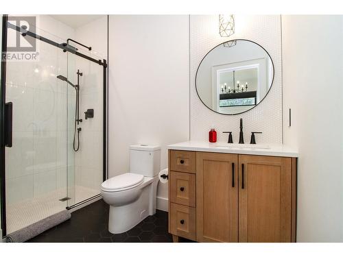 Ensuite 2 - 2043 Airport Way, Revelstoke, BC - Indoor Photo Showing Bathroom