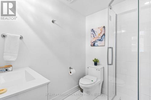 203 - 6065 Mcleod Road, Niagara Falls, ON - Indoor Photo Showing Bathroom