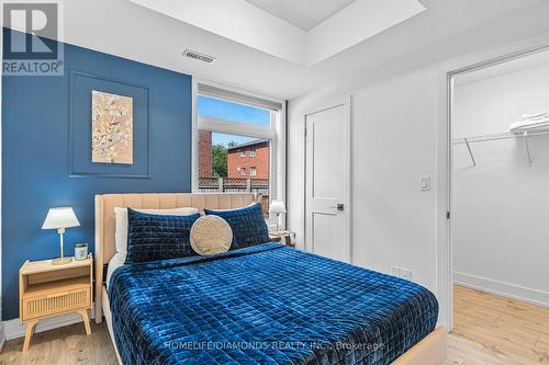 203 - 6065 Mcleod Road, Niagara Falls, ON - Indoor Photo Showing Bedroom