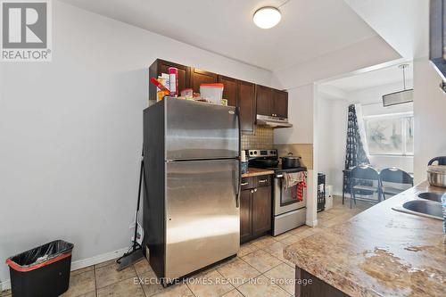 90 - 283 Fairway Road N, Kitchener, ON - Indoor Photo Showing Kitchen