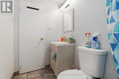 90 - 283 Fairway Road N, Kitchener, ON - Indoor Photo Showing Laundry Room