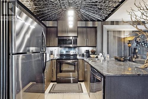 7A - 8 Rosebank Drive, Toronto (Malvern), ON - Indoor Photo Showing Kitchen With Stainless Steel Kitchen With Double Sink