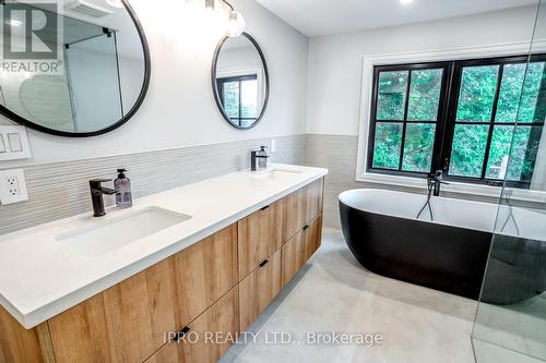 246 O'Connor Drive, Toronto (East York), ON - Indoor Photo Showing Bathroom