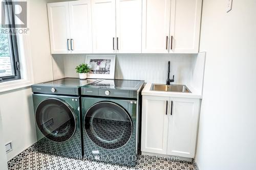 246 O'Connor Drive, Toronto (East York), ON - Indoor Photo Showing Laundry Room