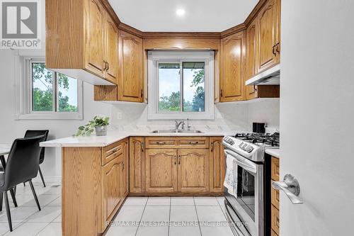 543 Glen Forrest Boulevard, Waterloo, ON - Indoor Photo Showing Kitchen With Double Sink