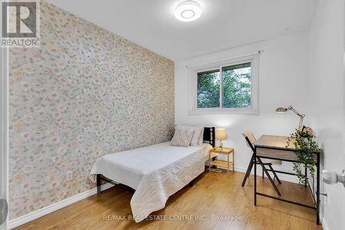 543 Glen Forrest Boulevard, Waterloo, ON - Indoor Photo Showing Bedroom