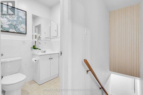 543 Glen Forrest Boulevard, Waterloo, ON - Indoor Photo Showing Bathroom