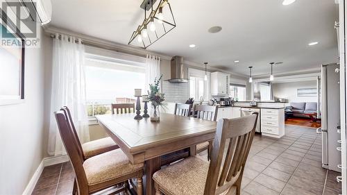 9 Everest Street, Paradise, NL - Indoor Photo Showing Dining Room