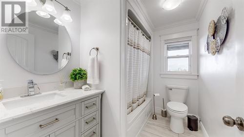 9 Everest Street, Paradise, NL - Indoor Photo Showing Bathroom