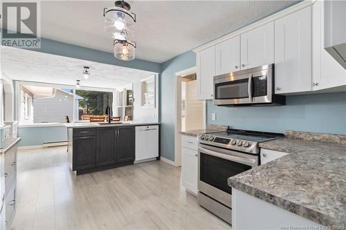 20 Vista Drive, Moncton, NB - Indoor Photo Showing Kitchen