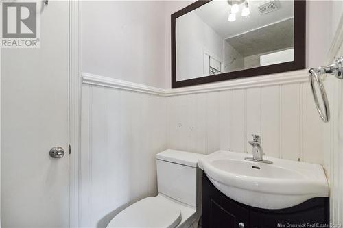 20 Vista Drive, Moncton, NB - Indoor Photo Showing Bathroom