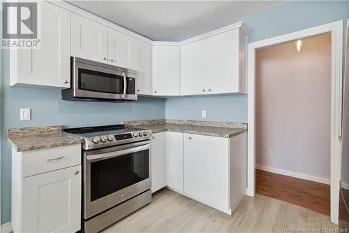 20 Vista Drive, Moncton, NB - Indoor Photo Showing Kitchen