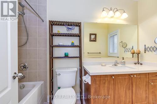 2360 Lyndhurst Drive, Oakville, ON - Indoor Photo Showing Bathroom