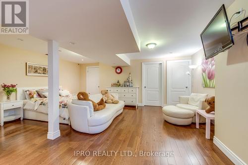 2360 Lyndhurst Drive, Oakville (Iroquois Ridge North), ON - Indoor