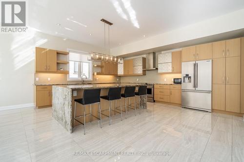 78 Hickory Avenue, Niagara-On-The-Lake, ON - Indoor Photo Showing Kitchen With Upgraded Kitchen