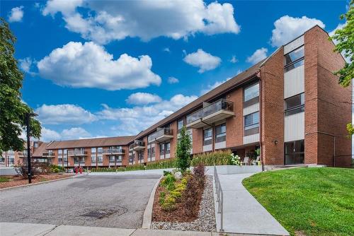 Front of Building - 1000 Cedarglen Gate|Unit #604, Mississauga, ON - Outdoor With Facade