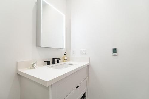 101 Locke Street S|Unit #505, Hamilton, ON - Indoor Photo Showing Bathroom