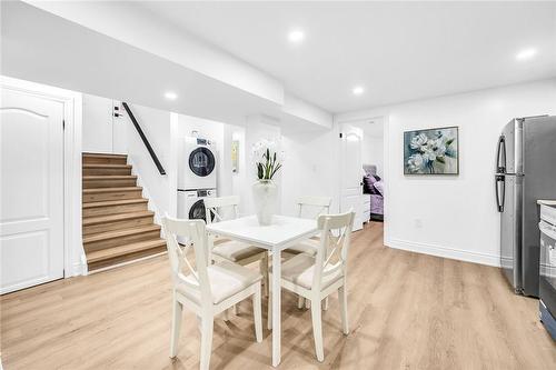 64 Viceroy Court, Hamilton, ON - Indoor Photo Showing Dining Room