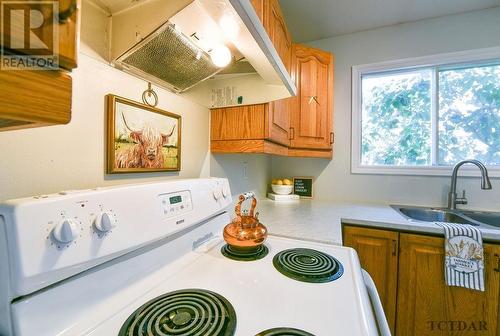 465 Couture Ave, Timmins, ON - Indoor Photo Showing Kitchen With Double Sink