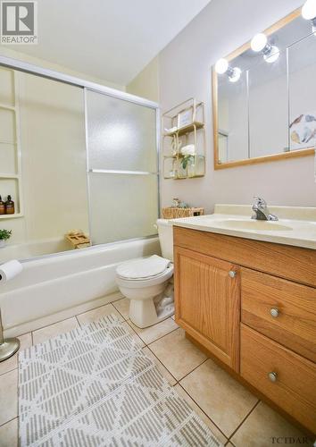 465 Couture Ave, Timmins, ON - Indoor Photo Showing Bathroom