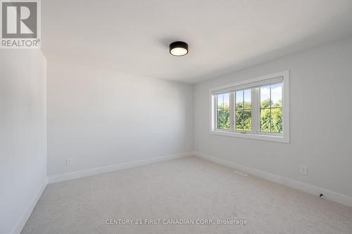 122 Timberwalk Trail, Middlesex Centre (Ilderton), ON - Indoor Photo Showing Other Room